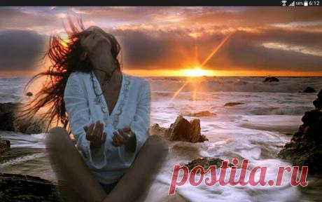 И пусть всё будет хорошо у нас у всех!
Чтоб не назло, а только в радость и во благо…
Ведь Бог Един, хоть мы живём под разным флагом.
И здесь у каждого свой выбор, крест и грех…

И пусть с рассветом улыбнутся небеса,
Увидев нас не обозлённых, а счастливых…
Сегодня миру не хватает душ красивых.
И у людей не улыбаются глаза…

И пусть исчезнет бездуховности война,
Где ярлыки воюют с чувствами живыми…
Где души нищими остались и босыми,
Но есть у каждого из нас теперь цена…

И п...