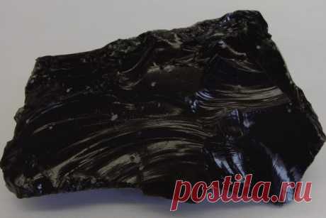 Черный обсидиан: магические свойства, кому подходит по знаку зодиака, украшения, значение, оттенки, как отличить от подделки настоящий камень ноготь сатаны