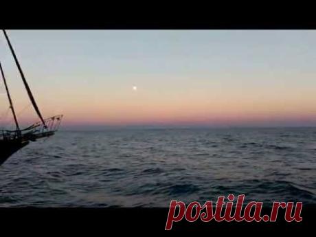 Paseo en barco por el mediterráneo !!! - YouTube