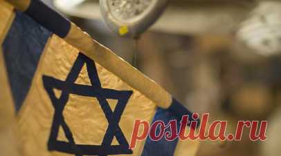 Посол: Израиль временно не будет заводить дела на ответственных за атаку ХАМАС. Израиль не станет заводить дела на официальных лиц, ответственных за атаку ХАМАС, до завершения боевых действий, заявил израильский посол в России Александр Бен Цви. Читать далее