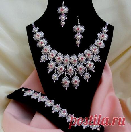 (211) Marika Nagyné - Menyasszonyi Hindia szett (pattern by Heather Collin - https://www.etsy.com/listing/94302877/right-angle-weave-bollywood-necklace?re…