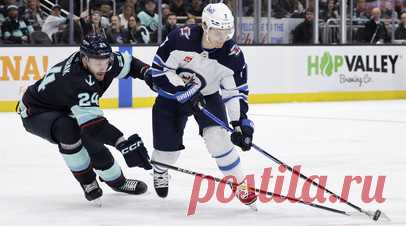 Голевой пас Наместникова помог «Виннипегу» победить «Сиэтл» в НХЛ. «Виннипег Джетс» в гостях нанёс поражение «Сиэтл Кракен» в матче регулярного чемпионата Национальной хоккейной лиги (НХЛ). Читать далее