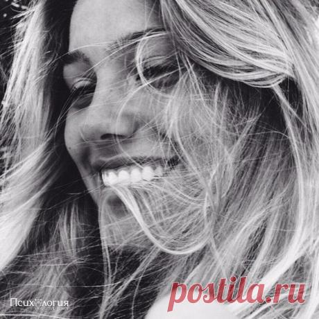 ТОП-26 препятствий на пути к женственности 

1. Суета. Женщина взваливает на себя то, что не может дотянуть, тогда она начинает суетиться. Суета и удовлетворение - не совместимые вещи.

2. Чрезмерная социальная активность. На самом деле, так она пытается возмещать недостаток любви, но это не работает. Она должна заниматься внешней деятельностью только в свободное от семейных обязанностей время и только для души.
Показать полностью…