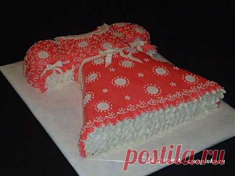 Розовое платье с белым горошком » САХАРИНКА - торты бисквитные и медовые, мастичные с айсингом.