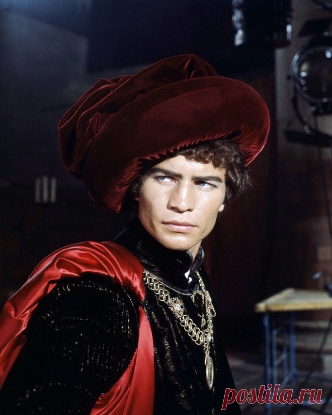 Майкл Йорк (Michael York)
- 27 марта, 1942