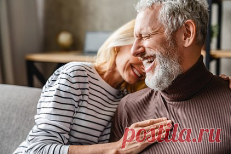 Найдена новая причина ускоренного старения. Ученые из Медицинской школы Университета Вирджинии нашли важную причину, которая ускоряет старение. Исследование показывает, что контроль хронического воспаления может привести к более долгой и здоровой жизни, а также созданию новых профилактических мер болезней сердца и нейродегенерации мозга.