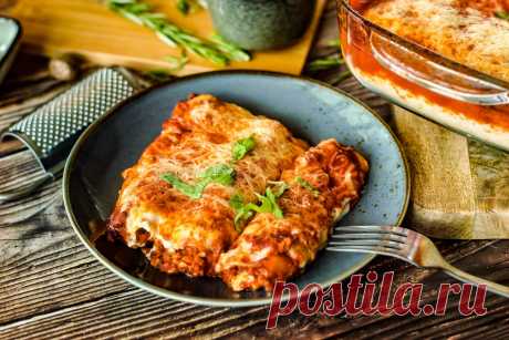 Cannelloni mit Hackfleischfüllung schmecken der ganzen Familie. Ist aber auch kein Wunder, denn sie sind zum Reinlegen gut.