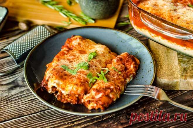 Cannelloni mit Hackfleischfüllung schmecken der ganzen Familie. Ist aber auch kein Wunder, denn sie sind zum Reinlegen gut.