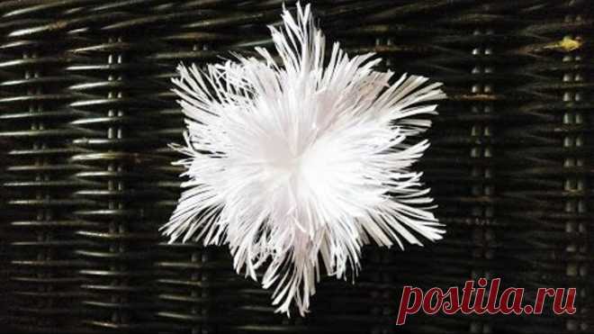 СНЕЖИНКА ИЗ БУМАГИ ПУШИСТАЯ КАК ВЫРЕЗАТЬ СНЕЖИНКУ How to cut snowflakes