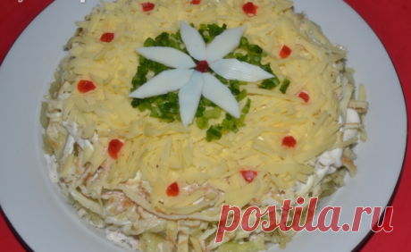Шикарный праздничный салат «Белый танец» с курицей и огурцами 


В нем есть все, что я люблю!









 
Ингредиенты:
Куриная грудка — 400 г.Сыр твердый — 70-80 г.Огурцы — 4-5 шт.Яйцо — 3 шт.Лук — 1 шт.Майонез — 160 г.Масло растительное — 2 ст.л.Соль, черный мол…