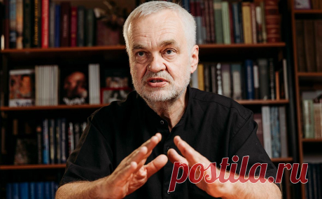 Ректор Литинститута — РБК: «Запреты и цензура ничего хорошего не дадут». Ректор Литературного института Алексей Варламов в интервью РБК рассказал, как «писателю не скурвиться», а также об отношении к доносам и запретам книг, мату в дипломах, ЕГЭ и борьбе с Гарри Поттером