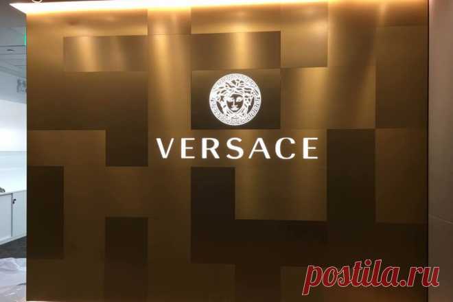 🏢 Versace: история создания и успеха компании Версаче
✅ В новой статье от LinDeal вы ознакомитесь с историей появления и развития Версаче. Узнаете подробно в чем секрет успеха Versace. Интересные факты, достижения и секреты...
👉 Читать далее по ссылке: https://lindeal.com/business/istoriya-uspekha-kompanii-versace
🔎 Подписывайтесь на нашу страницу LinDeal.com - бизнес журнал, чтобы быть в курсе интересных новостей и статей
#Versace #Версаче #историяуспеха #13июня #бизнес #business #lindeal