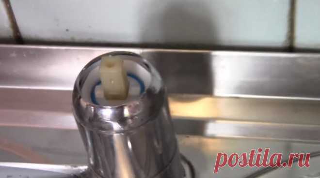 Течет смеситель – устраняем проблему