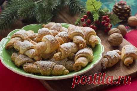 Как приготовить рогалики с творогом и орехами. -