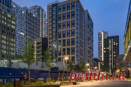 Названы округа Москвы с наибольшим числом сделок в новостройках. В период с января по сентябрь 2022 года наибольшее количество договоров долевого участия (ДДУ) среди округов Москвы заключили в Троицком и Новомосковском административных округах. Доля округов Новой Москвы составила 25,4 процента — в новостройках этой локации заключили 24,1 тысячи сделок.