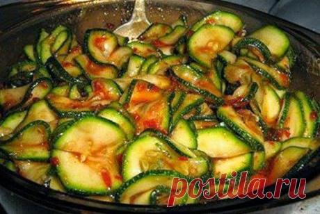 Кабачки маринованные мгновенного поедания простой готовятся очень быстро, получается очень вкусно. . Рецепт здесь: ➨ https://vkusno-ru.blogspot.com/2014/04/blog-post_7650.html Приятного аппетита! ЖМИ КЛАСС есль нравится рецепт! Большое СПАСИБО