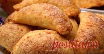 Пирожки из вкуснейшего сырного теста - объедение! - День вдохновения Пирожки из вкуснейшего сырного теста. Вкусно, оригинально, быстро и универсально – тесто...
