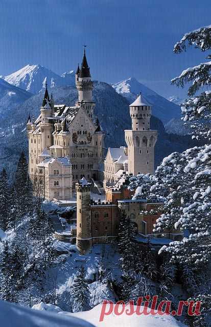 Snow in Neuschwanstein Castle, Germany | Photos