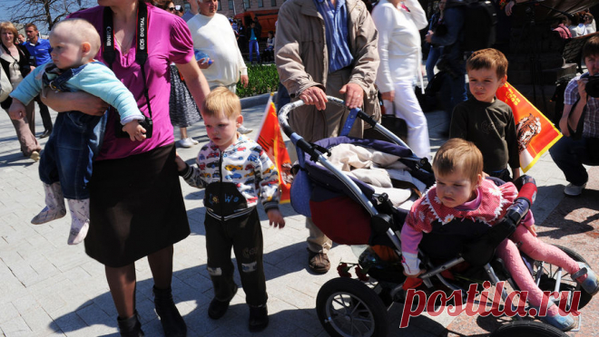 Молодым многодетным семьям хотят дать беспроцентную ссуду на покупку жилья. В Госдуму во вторник будет внесен законопроект, подразумевающий предоставление молодым многодетным семьям беспроцентной ссуды на покупку жилья. Об этом сообщается газета "Известия". В пояснительной записке к проекту отмечается, ...