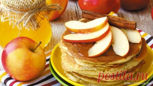 Вкусные творожно-яблочные блинчики