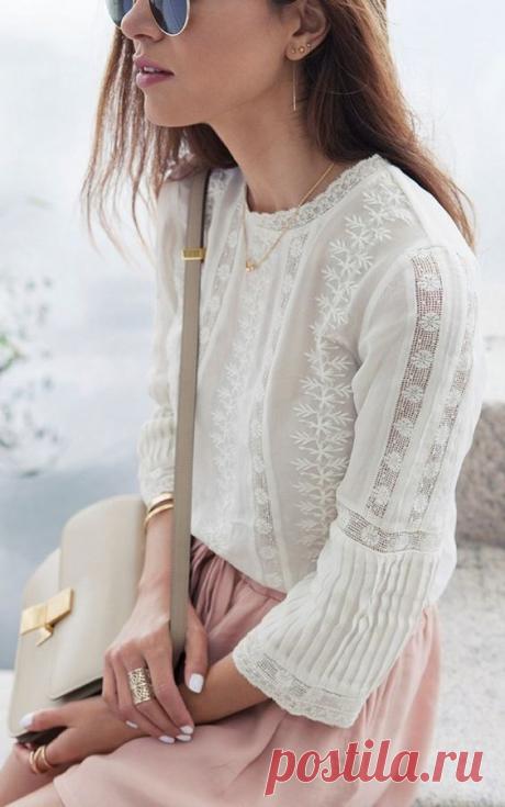 Ультрамодная вещь весенне-летнего сезона: 16 белых блузок без которых не обойтись