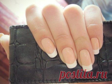 Супер крепкие ногти.