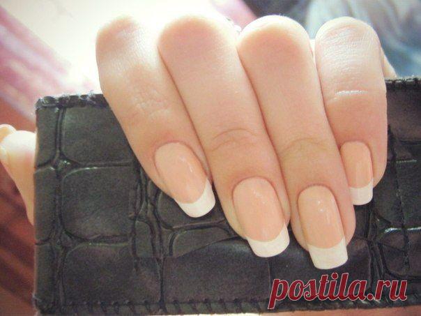 Супер крепкие ногти.