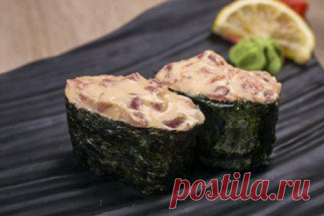 Японская кухня — АРЕНА Суп «Зеленый чай»
Отварной рис и кусочки вареного лосося (можно использовать консервы «Лосось в собственном соку») залить горячим зеленым чаем. Сверху блюдо посыпать сухими водорослями и добавить васаби.
Рис отварной — 60 г, лосось вареный — 30 г, чай зеленый — 150 г, водоросли сушеные — 1 щепотка, васаби — на кончике ножа.