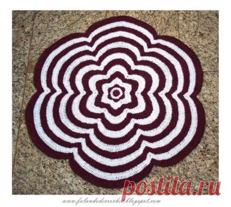 Напольный коврик цветок.