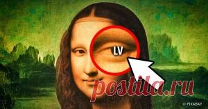 Лет в 12 на Святки решила погадать на суженого. Ночью села перед зеркалом, зажгла свечу, проговорила абракадабру, после чего в отражении должно было появиться лицо жениха. И оно появилось! В комнате было очень темно, и все же за моей спиной можно было разглядеть бледное лицо, темные глаза и темные волосы до плеч. Быстро задула свечу, прыгнула под одеяло и долго не могла заснуть от страха, смешанного с восторгом. Наутро снова села за то зеркало, а за моей спиной висит посте...