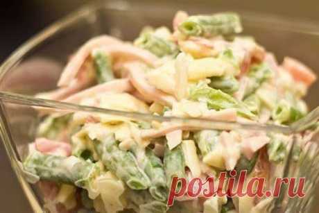 Салат с ветчиной и стручковой фасоль