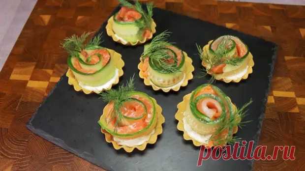 Простые тарталетки с лососем, огурцом и сливочным сыром - Будет вкусно - Социальная сеть 