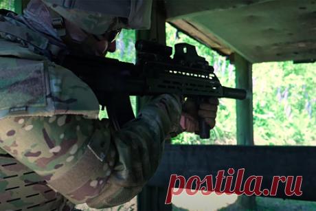 В Белоруссии испытали новый автомат для спецназа. В Белоруссии завершились испытания нового автомата SMAR-100BPM. Оружие, выполненное по схеме «булл-пап», разработали в научно-техническом кластере «Устье». В основе новинки лежит конструкция автомата VSK-100. Также на испытаниях оценили возможности снайперской винтовки SCR-1200M.