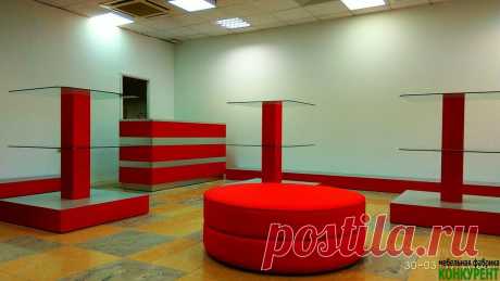 Заказать подиумы, стойки для обувного магазина в СПб
