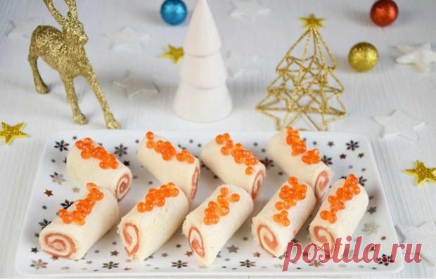 Рулетики с семгой и икрой