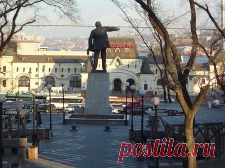 ПРИМОРЬЕ
Людмила Барвинская