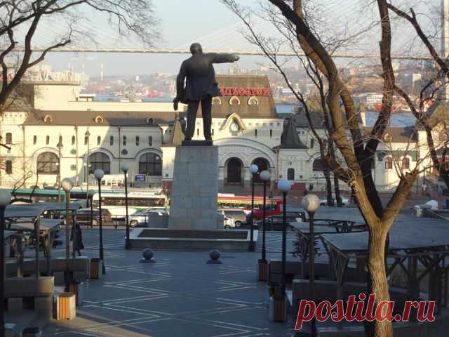 ПРИМОРЬЕ
Людмила Барвинская