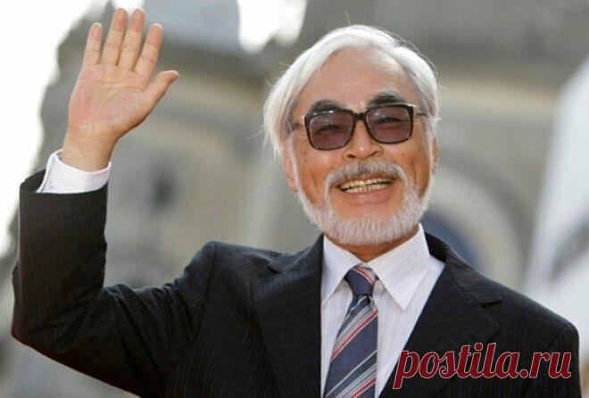 ПРАВИЛА ЖИЗНИ ХАЯО МИЯДЗАКИ
Хаяо Миядзаки — один из величайших мастеров анимации своего времени. Все созданные им аниме наполнены добром, волшебством и безграничной мудростью. Трогательные, с тонкой нитью психологизма они способны вызвать гамму эмоций и размягчить даже самое черствое сердце. Его персонажам искренне сопереживаешь. Красочные, продуманные до деталей, его мультфильмы призваны собрать для просмотра не только детей, но и […]
Читай дальше на сайте. Жми подробнее ➡