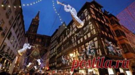 Куда поехать за рождественским настроением: 11 европейских городов, где снова верится в чудо Аромат миндаля и корицы, задорно мигающие лампочки, уличные оркестры, деревянные домики, где звенят и поблескивают милые сувениры, — чтобы создать волшебное настроение, европейским городам даже снег не нужен. В декабре красивых городов в Европе — как подарков в мешке у Санты. Skyscanner выбрал те, где легче всего снова поверить в сказку.