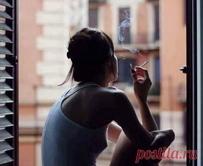 Я сижу за оконной рамой,мне не хочется шевелиться...Родила меня просто мама,а могла бы родить - птица (Глеб Горбовский) ( волшебная страна книг)