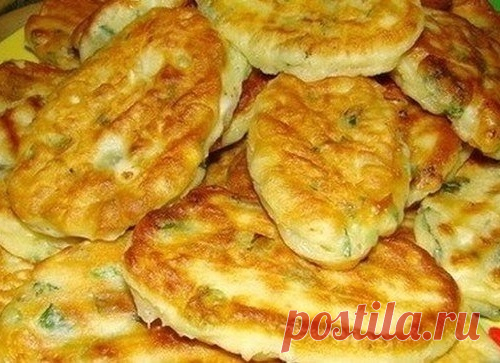 Оладьи с яйцом и зелёным луком