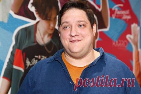 Звездные друзья бросили Романа Попова на фоне тяжелой болезни