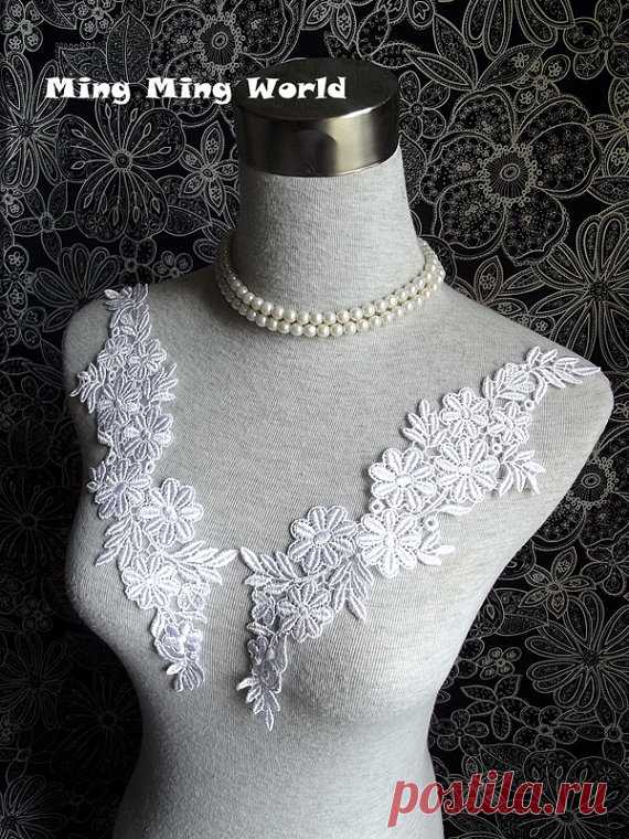 Venice Applique - 1 pairs Vintage Ivory Flower  Applique (A260) This Ivory Flower Applique Lace Trim .  Everning grown jewelry making head piece or whatever you can think of .  Measure:Lenght: 11.57’ inch (294mm) width:3.34’inch (85mm)  Listing is for 1 pair(2 pcs) .  Thank you for your attention If you need more quantity or want more information .  Please feel free to contact me