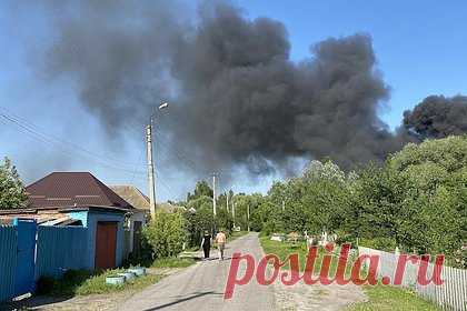 Стало известно об иностранном оружии у атаковавшей Белгородскую область ДРГ. Украинские диверсанты, которые атаковали Белгородскую область 1 июня, использовали технику и оружие из США и стран Евросоюза (ЕС). Об этом со ссылкой на анонимных американских чиновников пишет газета Washington Post. По информации источников издания, три автомобиля украинской ДРГ были привезены из США.
