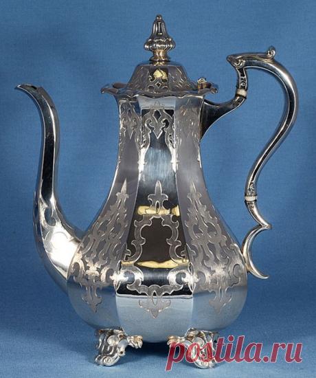 АНТИКВАРНАЯ ЛАВКА. СЕРЕБРЯНЫЕ КОФЕЙНИКИ..