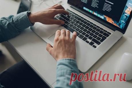 В Австралии 14 тысяч носителей гостайны раскрыли себя в соцсетях. Шеф контрразведки Австралии Майк Берджесс запретил носителям государственной тайны хвастаться местом своей работы в социальных сетях, объяснив это пристальным вниманием со стороны иностранных спецслужб. По словам Берджесса, иностранные разведки вербуют австралийцев с помощью фальшивых аккаунтов.