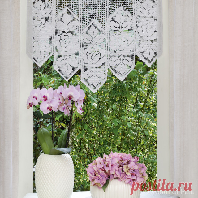 Scheme to realize the pelmet with crochet filet roses