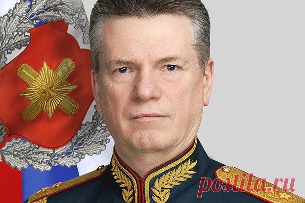 Суд арестовал столичную квартиру дочери главного кадровика Минобороны РФ. Басманный суд Москвы арестовал квартиру дочери начальника главного управления кадров Минобороны РФ Юрия Кузнецова. Об этом сообщает РИА Новости со ссылкой на материалы дела. Согласно документу, общая площадь объекта недвижимости превышает ...