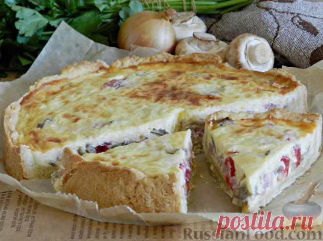Рецепт: Лоранский пирог с шампиньонами и ветчиной на RussianFood.com