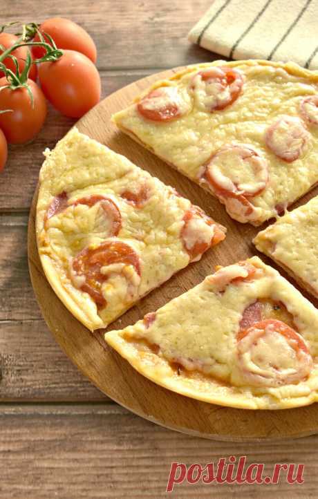 Пицца в мультиварке с колбасой и сыром из слоеного теста рецепт с фото пошагово